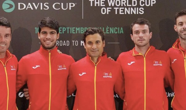 阿尔卡拉斯退出戴维斯杯引热议，队长费雷尔表态向前看